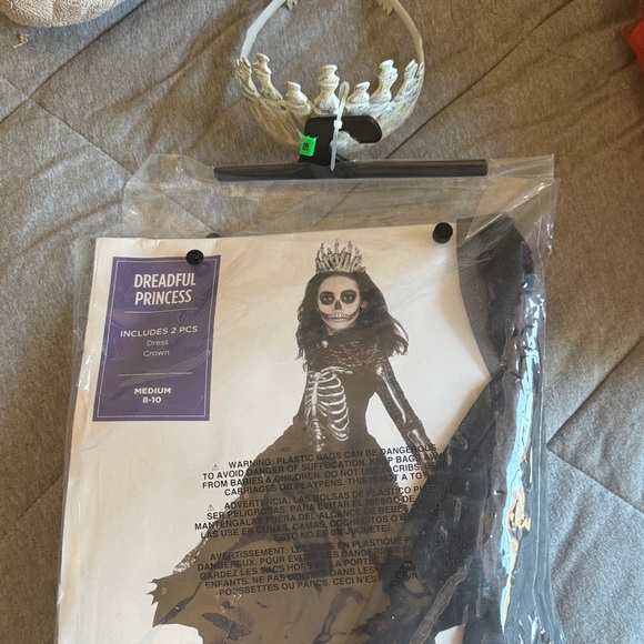 Skeleton Costume with Crown - Picture 1 of 1